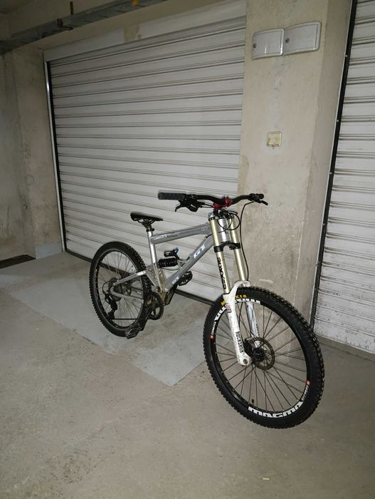 Колело за dh old school