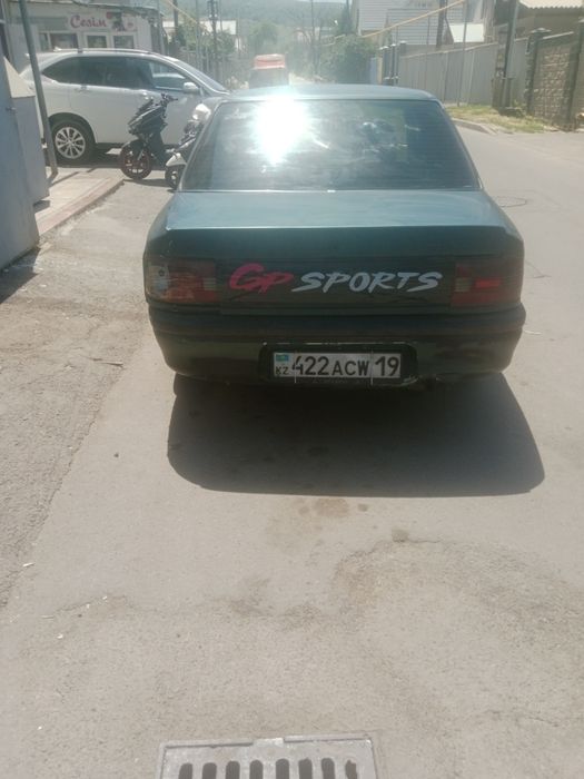 Мазда 323.продам