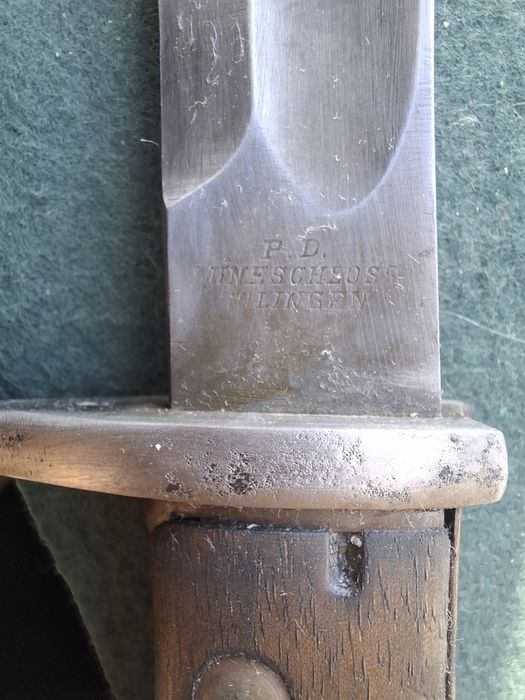 Baioneta -sabie germană butcher M1898/05  an 1916 

950 lei

Baioneta