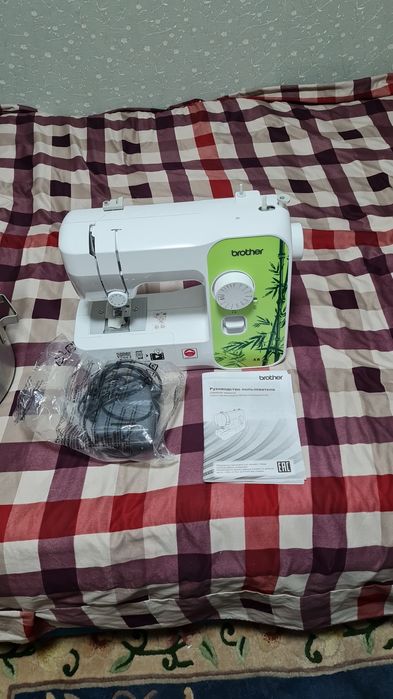 Швейная машинка новая
