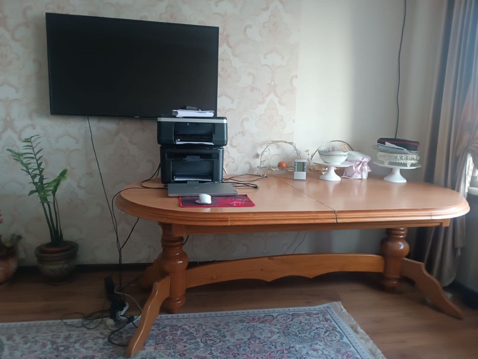 продам кухонный стол