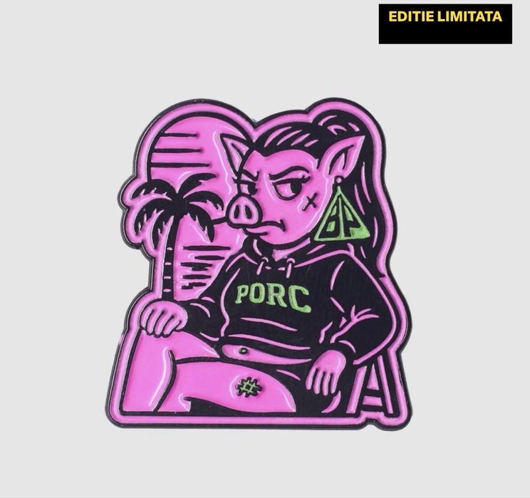 Borseta  Porc unisex noua, + pin editie limitata Beach Please