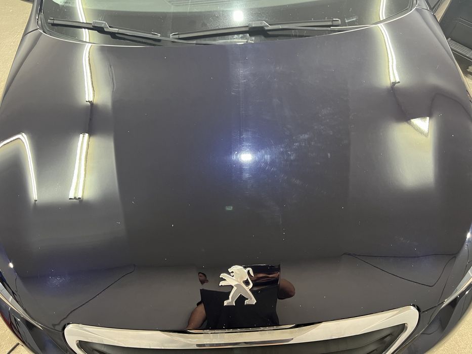 Ofer servicii de polish profesional auto