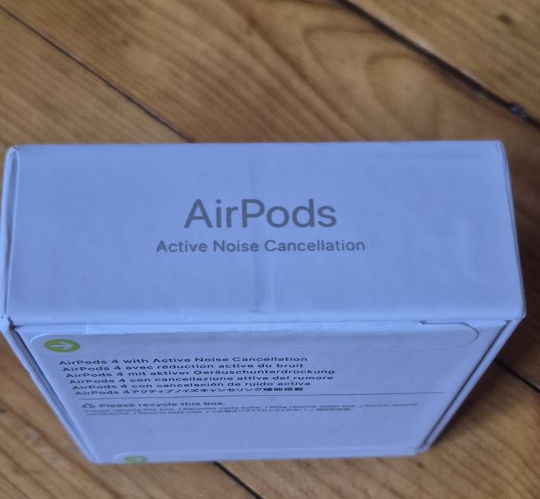 Apple Air Pods 4