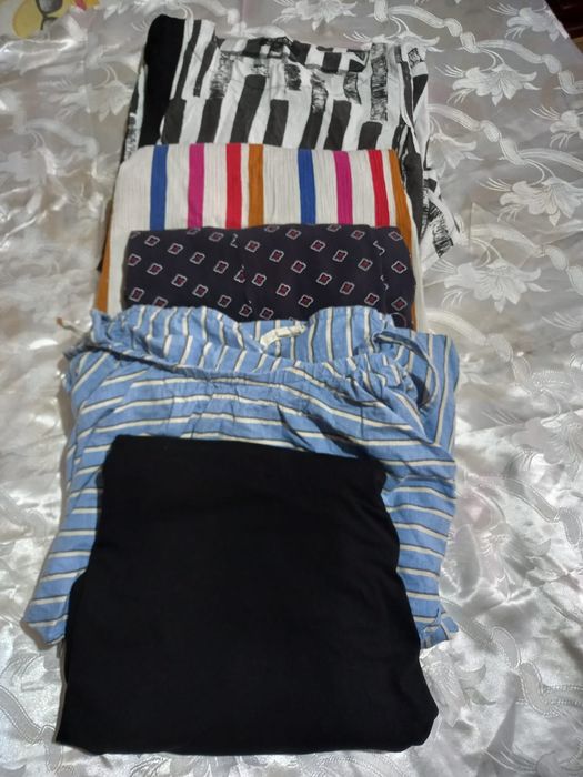 Lot rochii de damă 30 lei