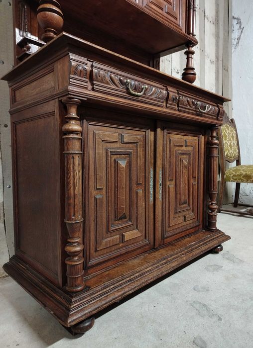 Credent /Bufet vechi din lemn masiv de stejar /Dulap/Vitrina