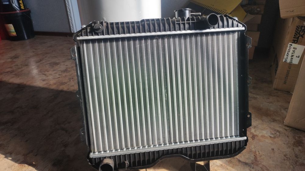 Радиатор на Газель УАЗ 25.000тг