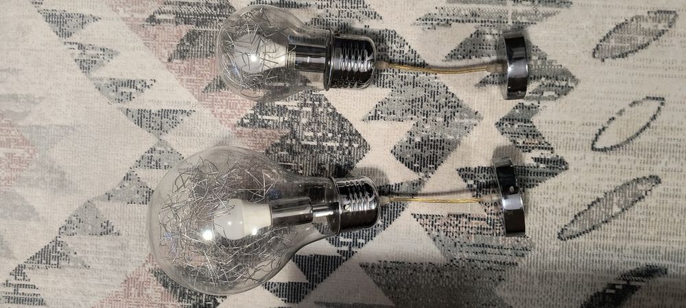 Pendule moderne in forma de bec