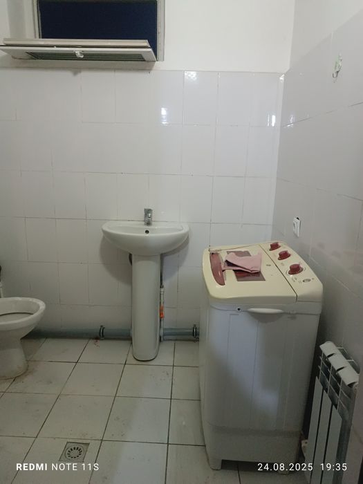 Янги курилган домда жойлашган квартира ижарага берилади