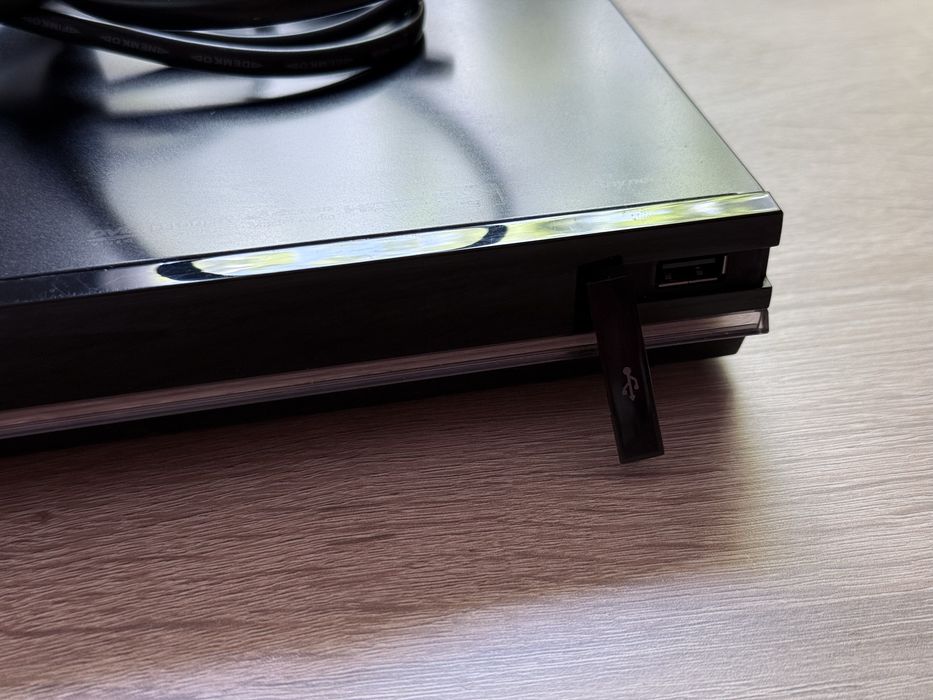 Samsung BD-C5300 Blu-ray плейър