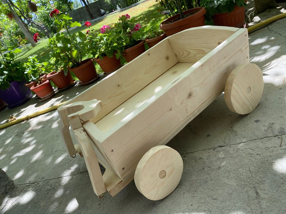 Само сега Декоративни колички и каручки