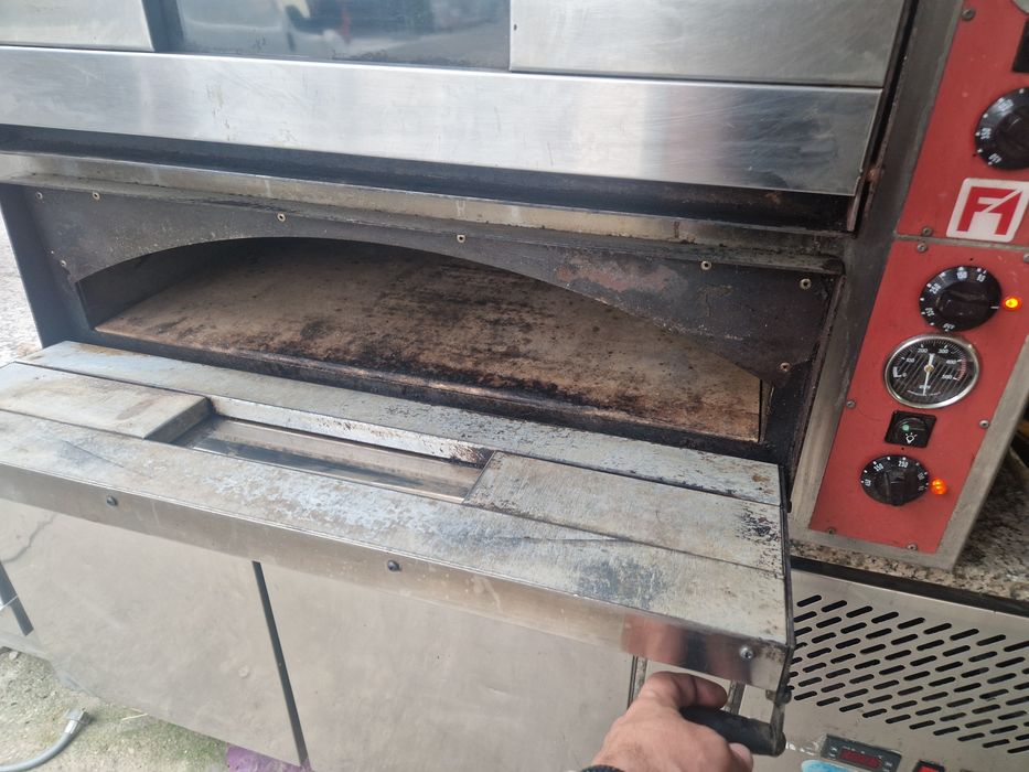 Cuptor pizza 44,.Cuptor Rational 6 tavi, pe gaz, cu meniu