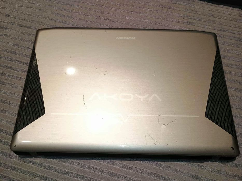 Medion Akoya E6214 - CPU i3 15.6"