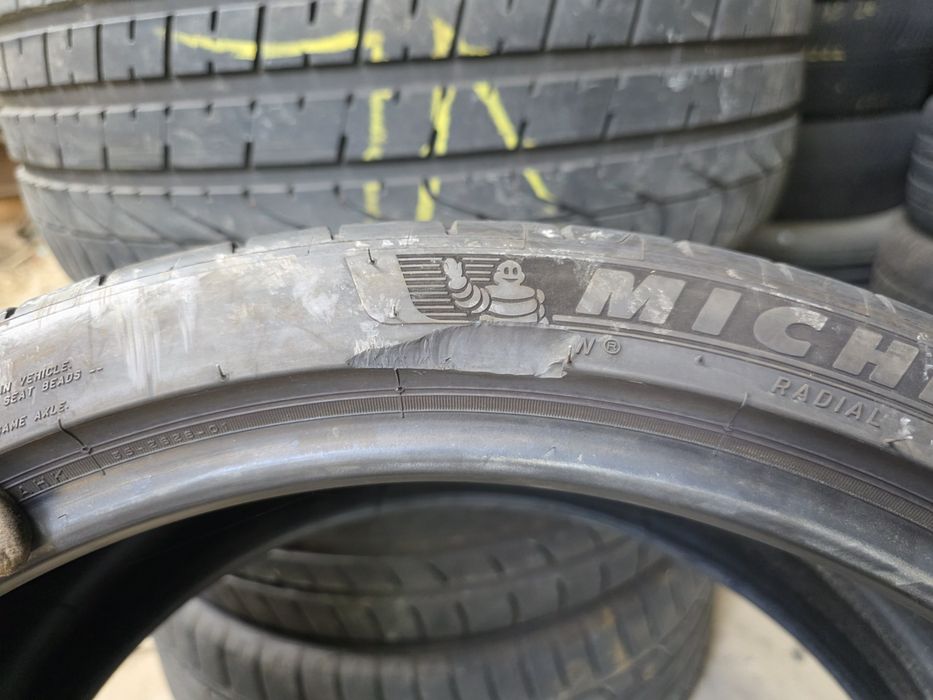 2бр Летни гуми 245 35 19 - Michelin