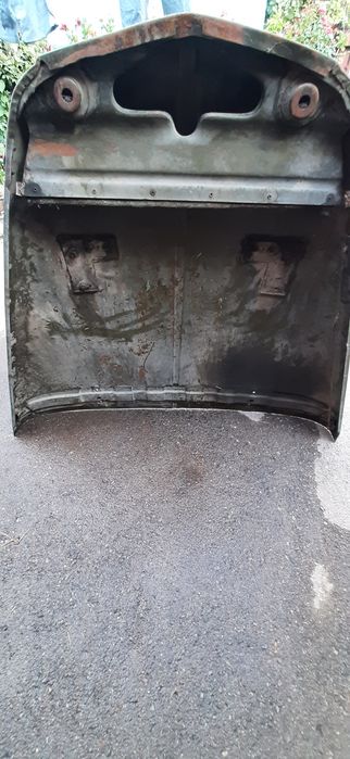 Капот Газ 69            .