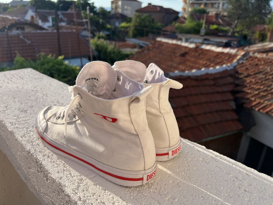 Diesel White 44