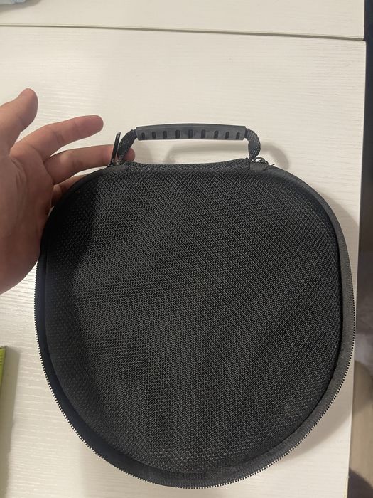 Продам Air pods max черные