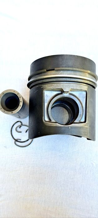 Поршень двигателя 128мм