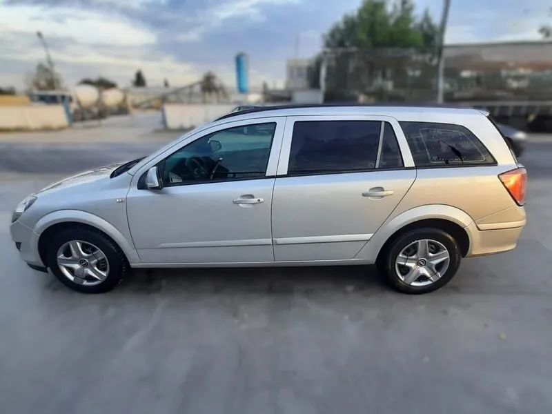 Dezmembrari / Dezmembrez Opel Astra H Break