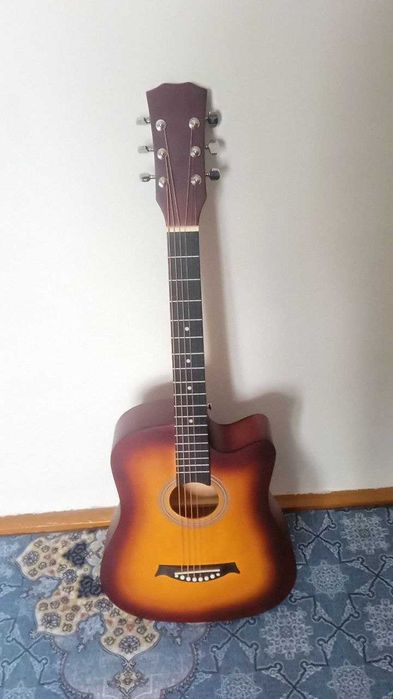Gitara akustic Brown (Kelishamiz yana)