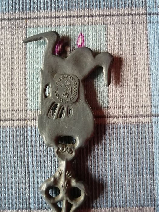 Антична декоративна калаена лъжичка