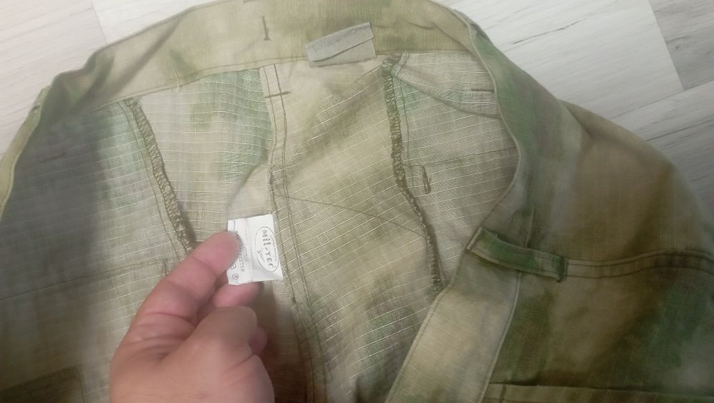 Costum MIL-TEC Camuflaj ATACS FG