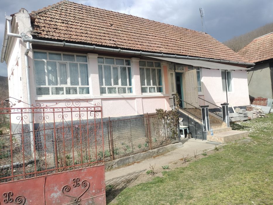 Casa de vacanta sau locuit !