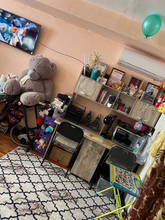 Продается 1 ком квартира(бывшее общежитие,приватизированная)