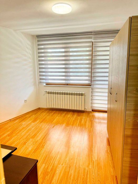 Дава се под наем Тристаен апартамент в Асеновград - 90 кв.м за 331.5 € - Снимка #2