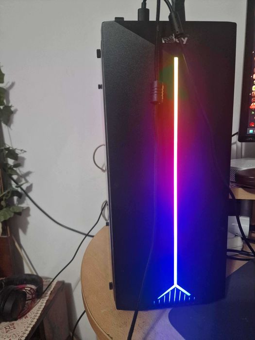 PC Gaming RTX 3050 / 16GB RAM / SSD NVMe ADATA – Stare Perfectă