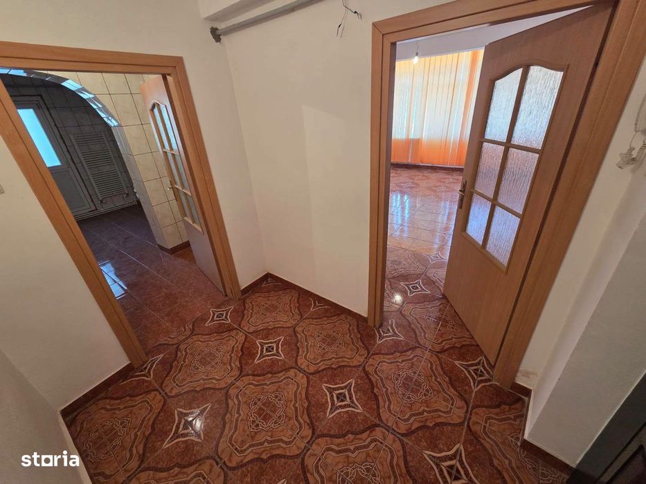 Apartament 3 Camere, Complet Renovat – Zona Piața Vest, 70mp, etajul.3 — fotografia 1