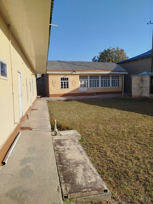 Китоб шахридан 10 сотихли ховли сотилади