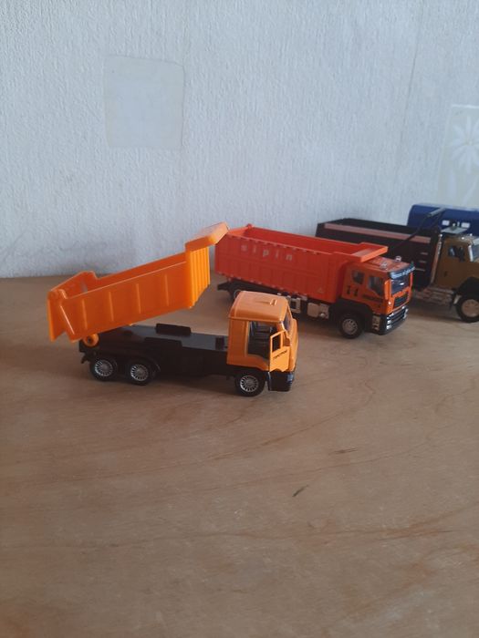 грузовики, модельки