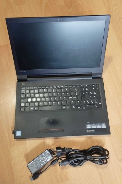 Lenovo V110, Core I3 gen 6, 8GB DDR4, SSD 240GB, HD520, baterie 2 ore