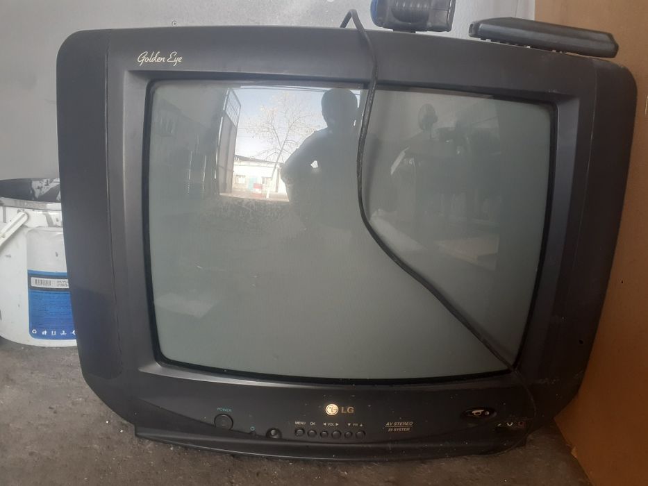 Телевизор LG старый модель