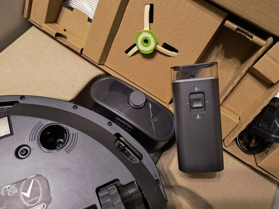 IRobot I7 Roоmba прахосмукачка робот