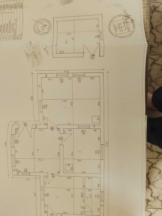 Teren intravilan Dobresti deschidere 41 ml, casă+anexă, drum principal