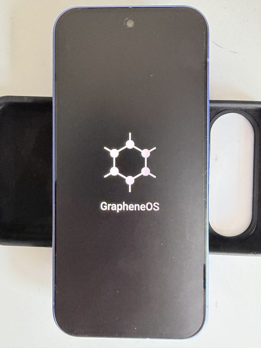 Google Pixel 10 pro GraphineOs