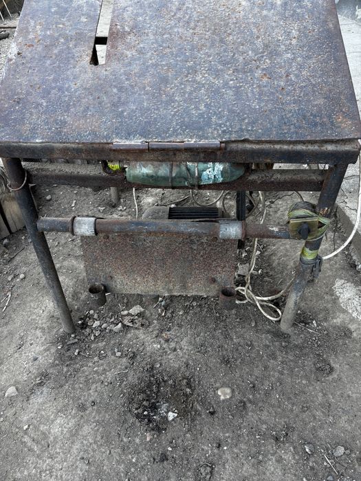 Moară combinata cu circular de taiat lemne