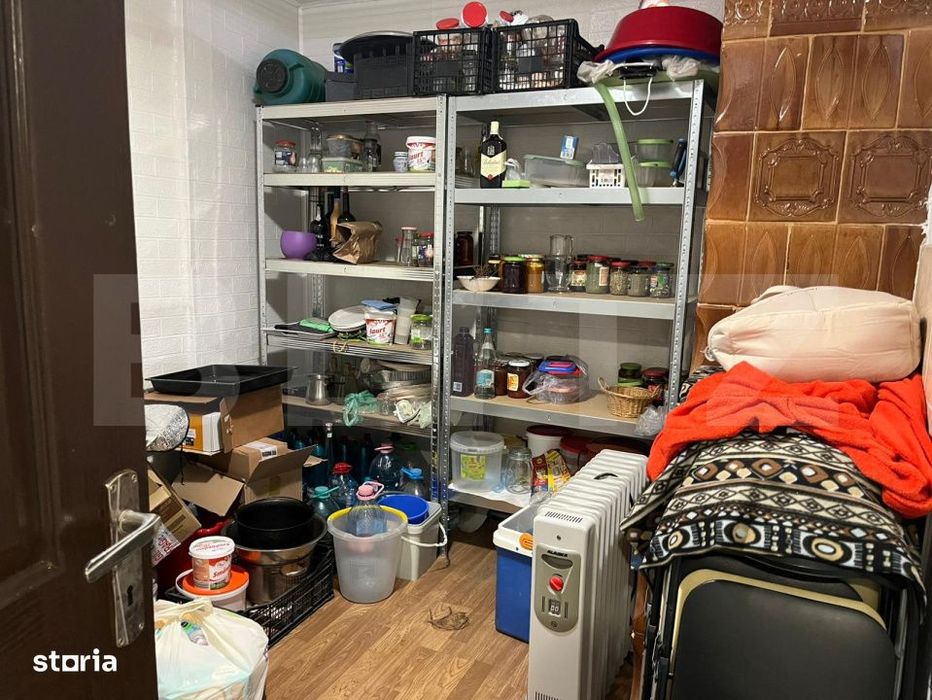 Casa primitoare pe parter, 456 mp teren, zona Facai