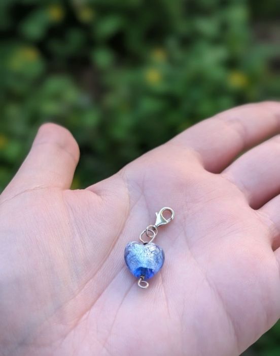 Vechi charm pandantiv argint 925, in forma de inima, din sticla de Murano, albastru deschis
