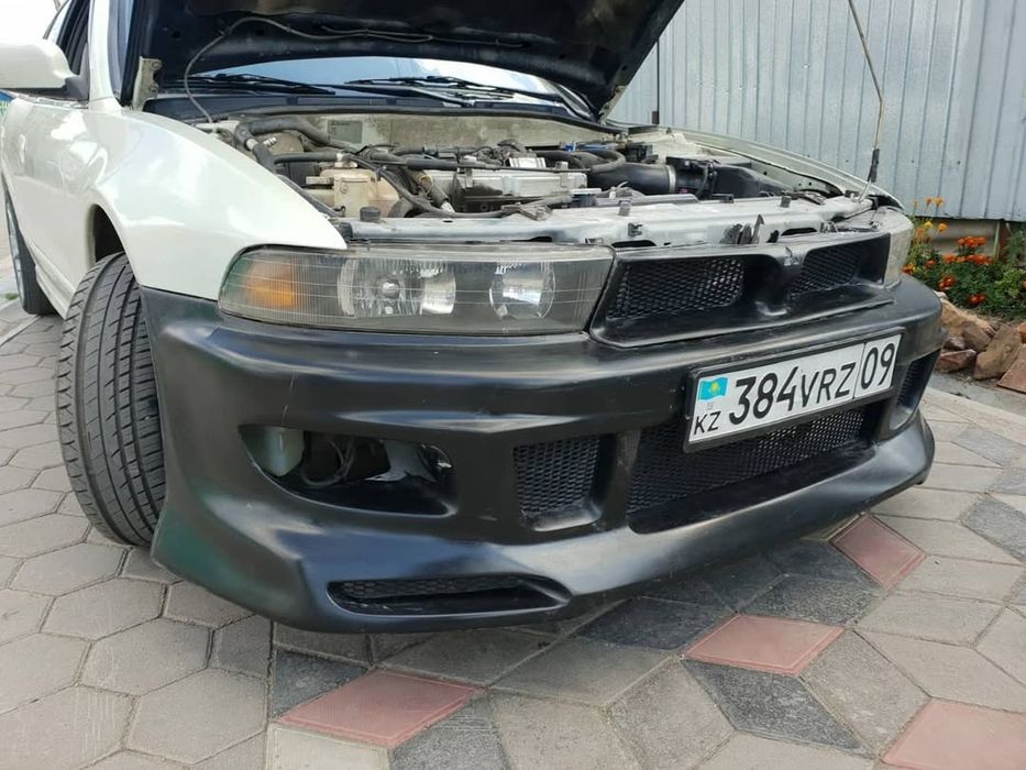 Mitsubishi GALANT(акула)