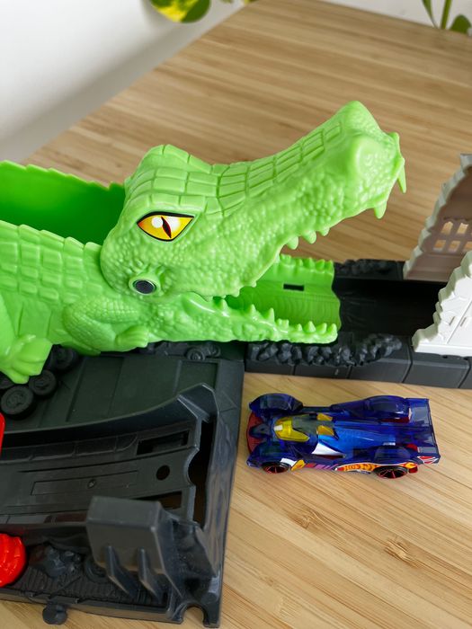 Hot Wheels City, Gator Loop писта
