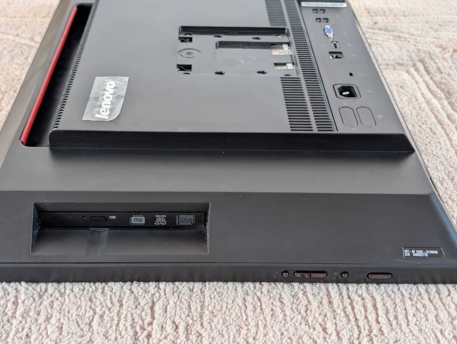 Calculator Lenovo ThinkCentre M93z, Display 24" Full HD, intel i7-4790, 8GB RAM, SSD
