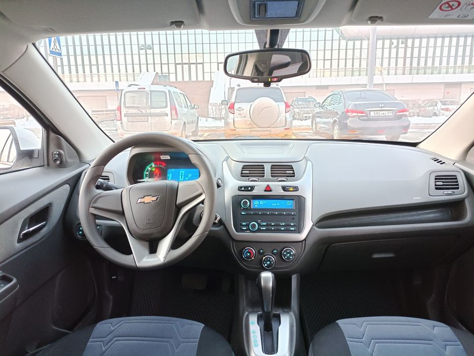 Шевролет кобальт 2021год