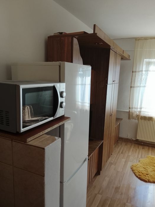Dau în Chirie garsoniera