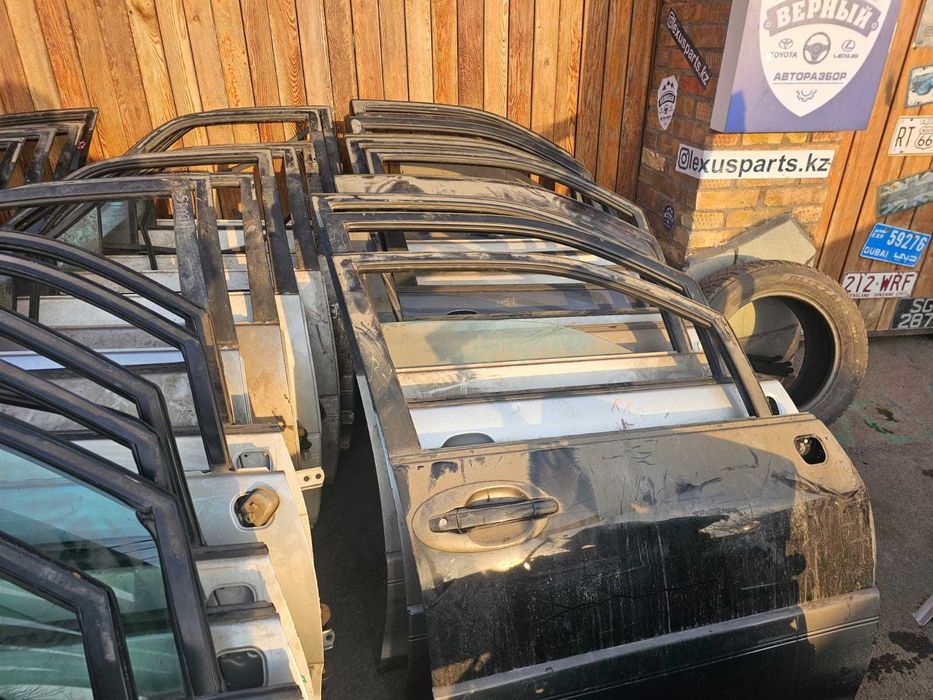 Двери Lexus Rx300 Toyota Harrier