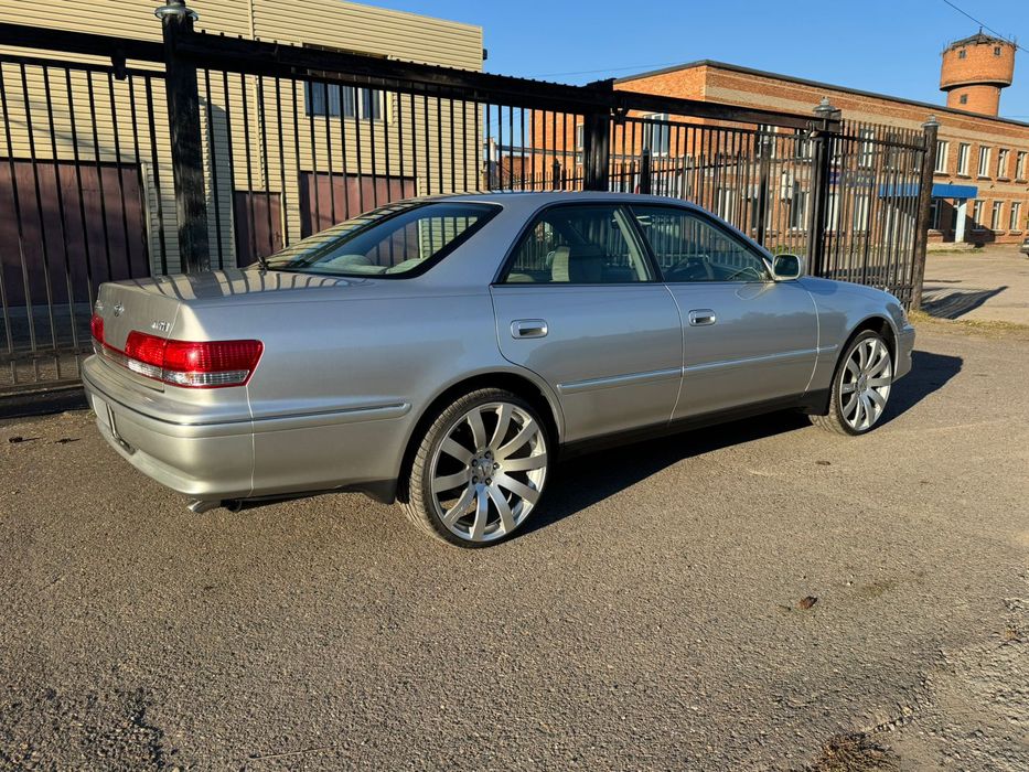 Toyota mark 2  японец