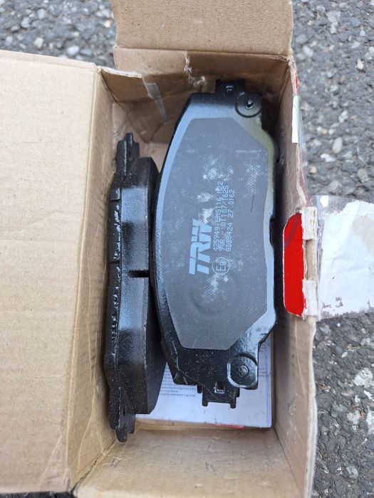 Set discuri și placute frână Toyota Auris, Prius,Rav4