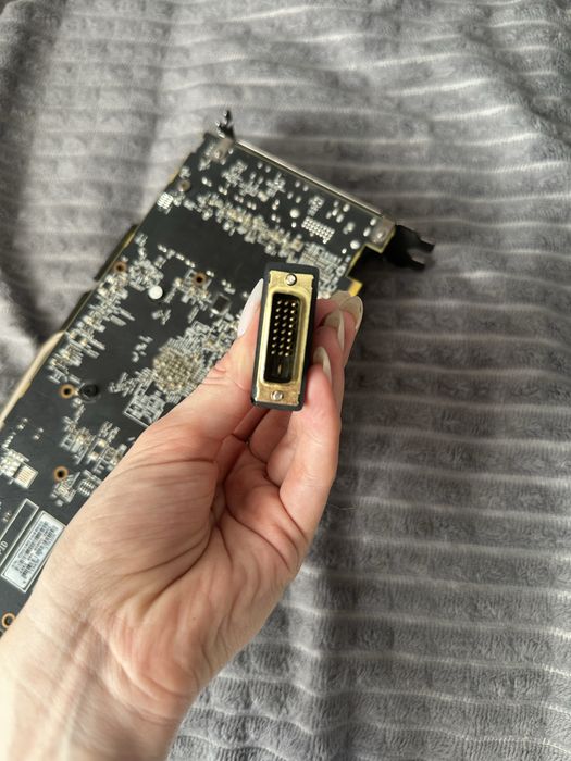 Видеокарта AMD Ryzen 580 8gb